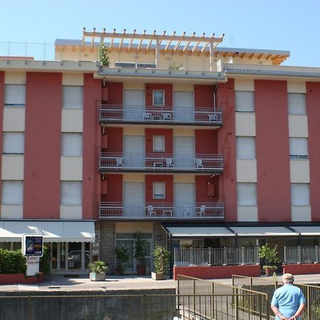 Rta Doria Aparthotel Garda  Luaran gambar