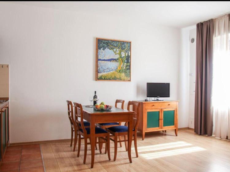 Rta Doria Aparthotel Garda  Luaran gambar